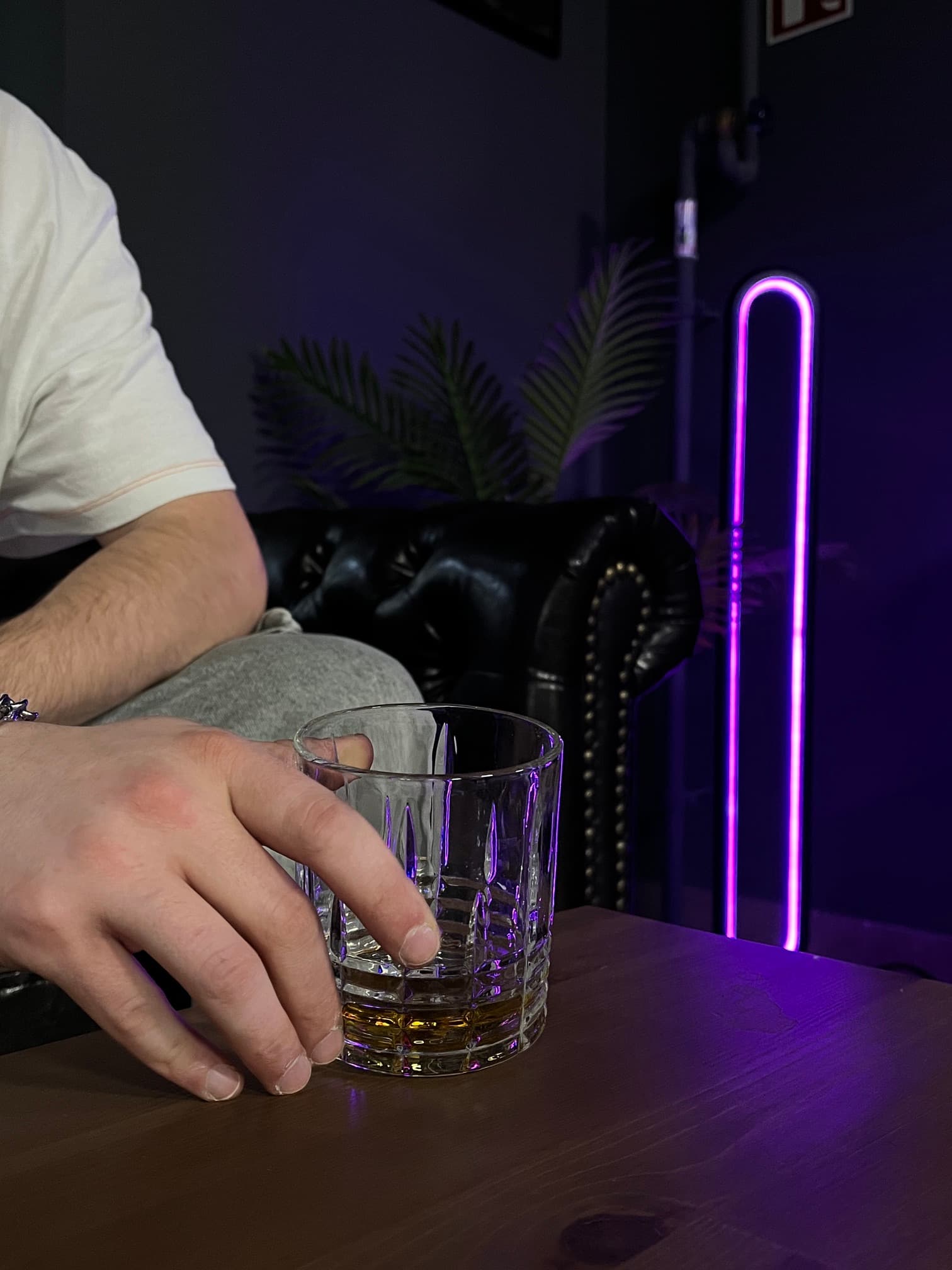 Wnętrze Vandals Barbershop